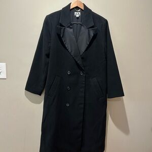 Elegant Black Double-Breasted Women's Coat